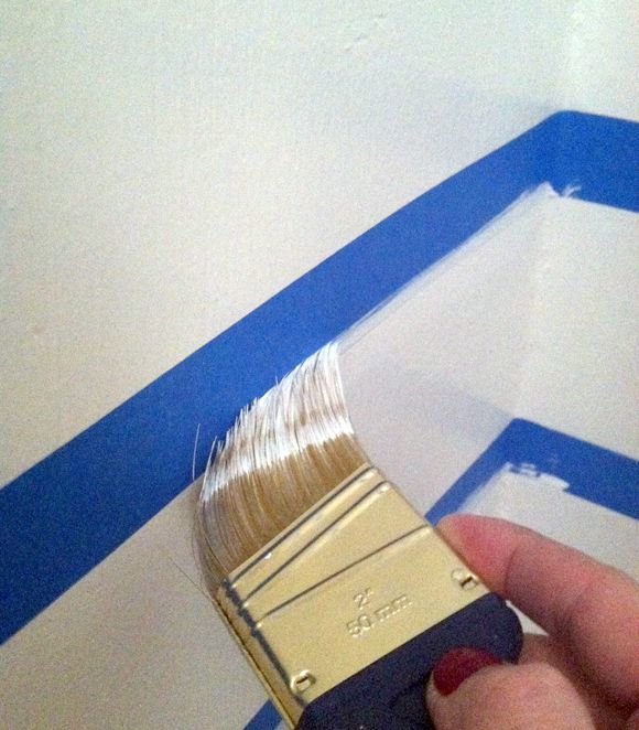 How to Paint Perfectly Crisp and Straight Lines on Walls Jenny Komenda